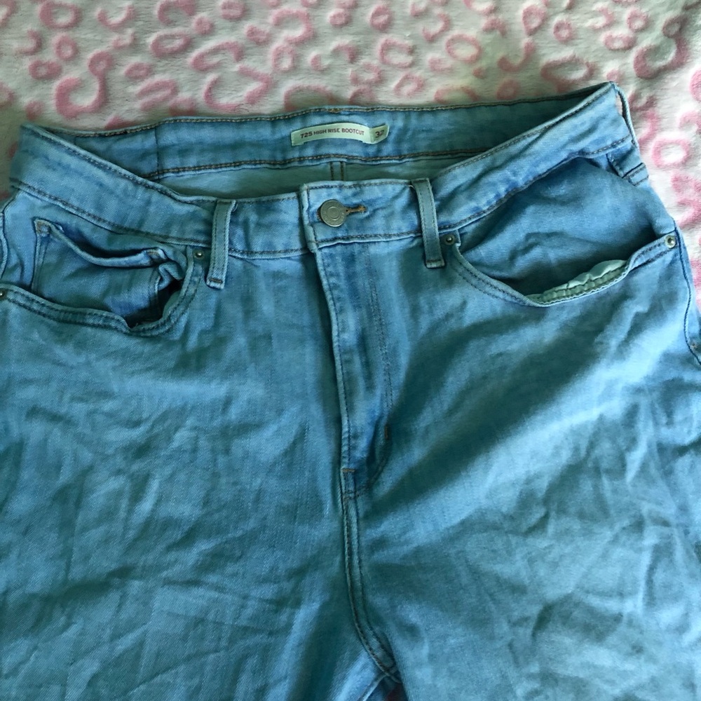 Levi's Light Wash High Rise Bootcut Jeans - Picture 2 of 6
